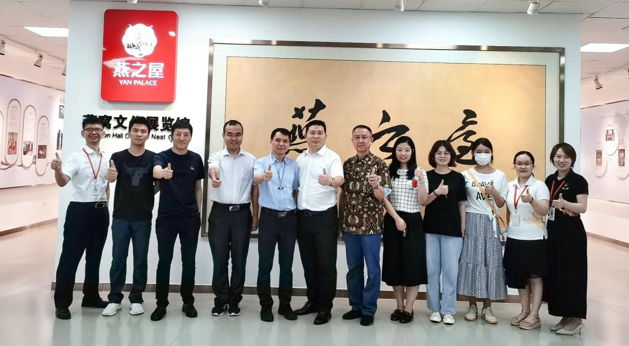 在研討中進步！中國食品發(fā)酵工業(yè)研究院一行參訪燕之屋透明工廠